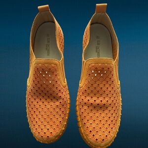 New in Box. ILSE JACOBSEN Tulip Sneaker, color: Mango Sorbet. Size UK40/US9